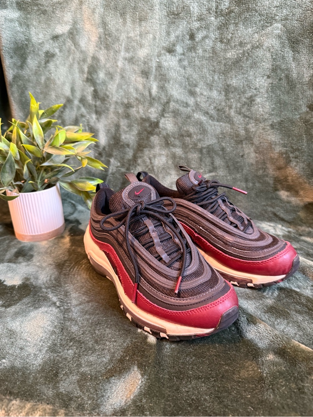 Nike boys air max’s - Black & Burgundy